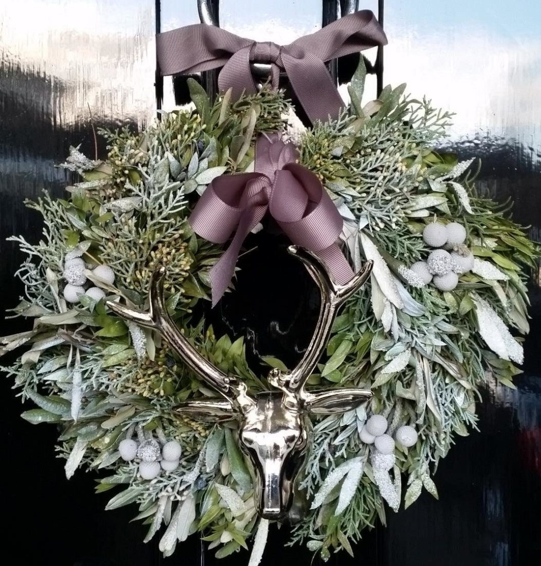 Silver wreath